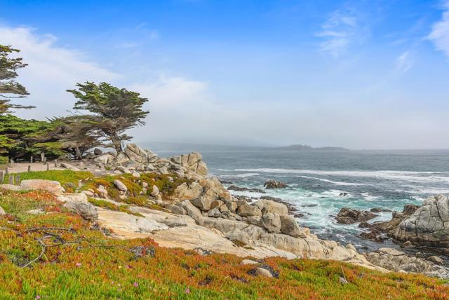 4071 Los Altos Drive, Pebble Beach CA: https://media.crmls.org/mediaz/f139dd5e-b3e4-4972-a3f4-81007c1a660d.jpg
