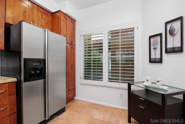 3965 Via Holgura, San Diego CA: https://media.crmls.org/mediaz/f13ad64c-b4db-40c3-bfd4-1b161c1bda7f.jpg