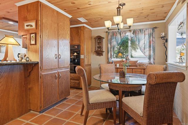 Detail Gallery Image 6 of 46 For 145 Barhaven Ln, Fallbrook,  CA 92028 - 3 Beds | 2 Baths