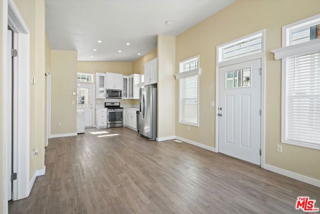 8250 Lankershim Boulevard, 81 photo 1