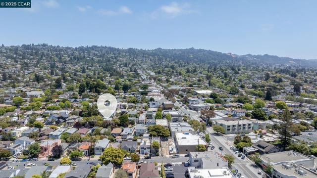 837 San Carlos Ave, Albany CA: https://media.crmls.org/mediaz/f13e30b4-b460-4791-b0ad-6ad0fdb7dadb.jpg