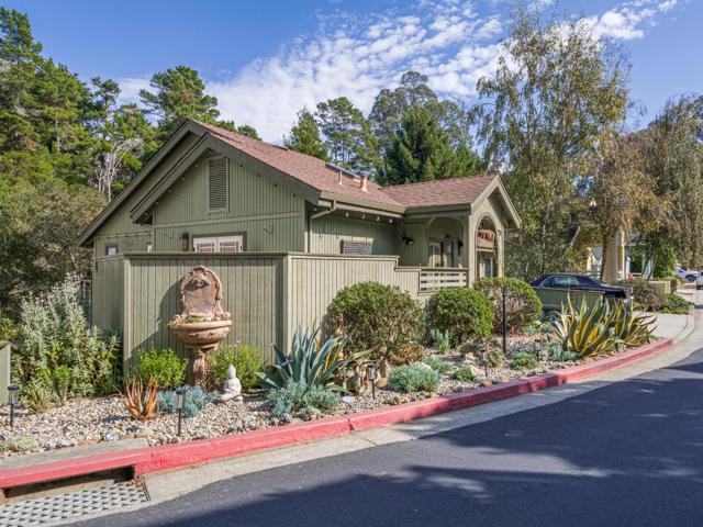 261 Dry Creek Road, Aptos CA: https://media.crmls.org/mediaz/f13eb815-4ada-4e1d-a389-cce7bf6e1c27.jpg