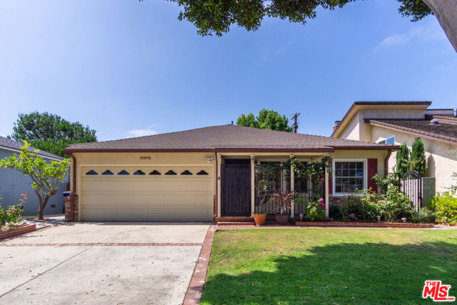 10870 Kelmore Street photo 2