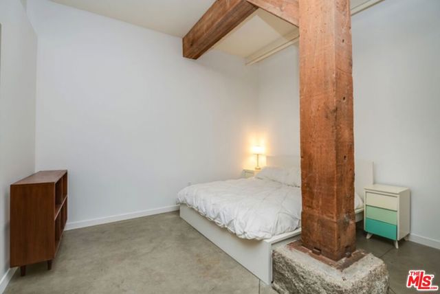 527 Molino Street, Los Angeles CA: https://media.crmls.org/mediaz/f14082eb-2fb2-4766-9adf-c2c1f758b117.jpg