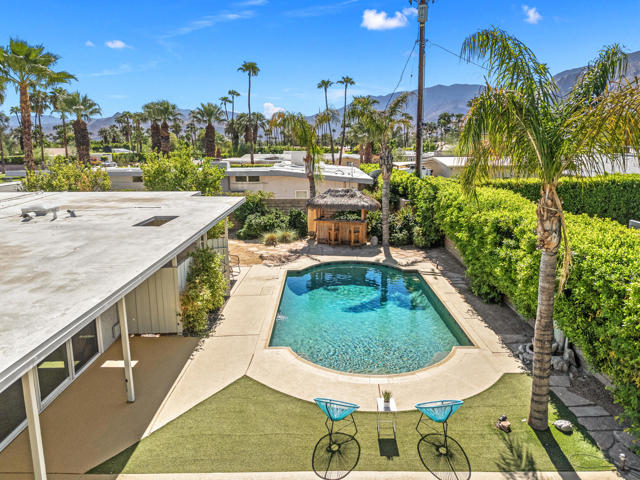 1423 N Avenida Caballeros, Palm Springs, CA 92262