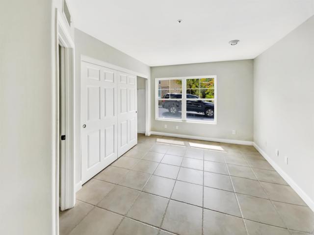 6125 Flagstone Row, La Jolla CA: https://media.crmls.org/mediaz/f1413086-361a-43e5-a76b-5293e70492bb.jpg