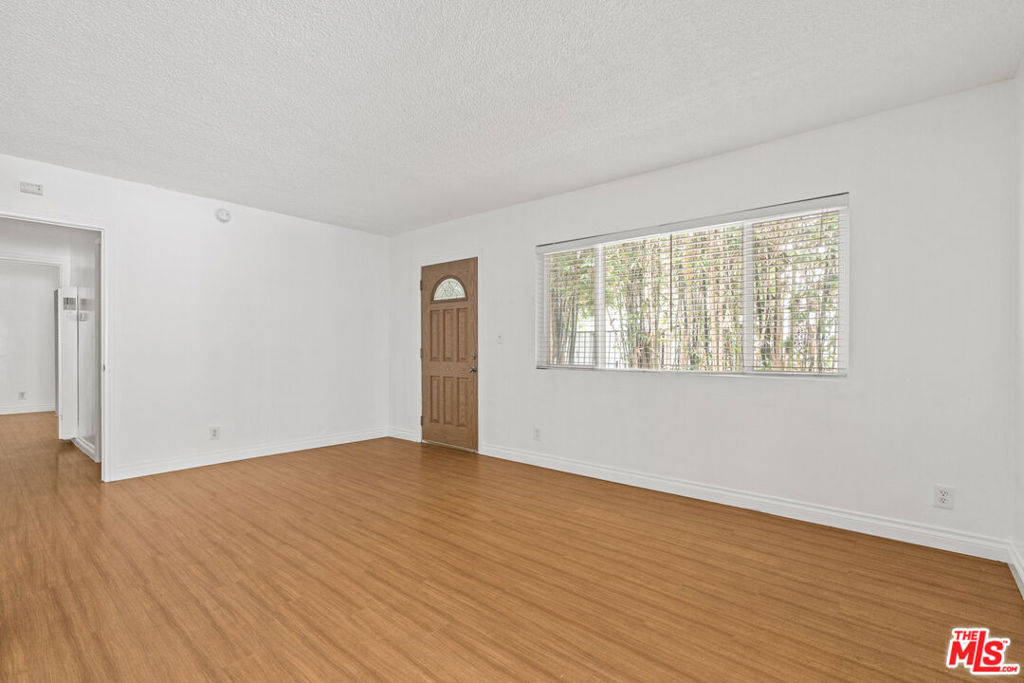 616 Vernon Avenue #1