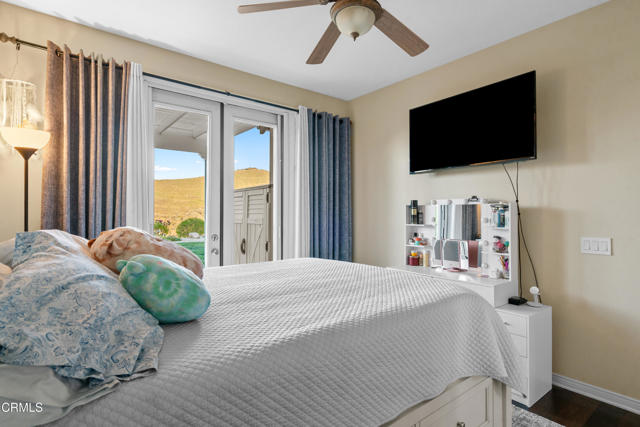 490 Peter Place, Simi Valley CA: https://media.crmls.org/mediaz/f14222a6-b111-4d48-8662-077a1f7882fb.jpg