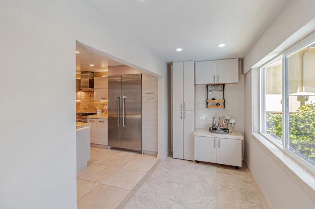 3119 Oak Knoll Drive, Redwood City CA: https://media.crmls.org/mediaz/f14373cc-8f2f-45a9-874c-92b2089c1417.jpg