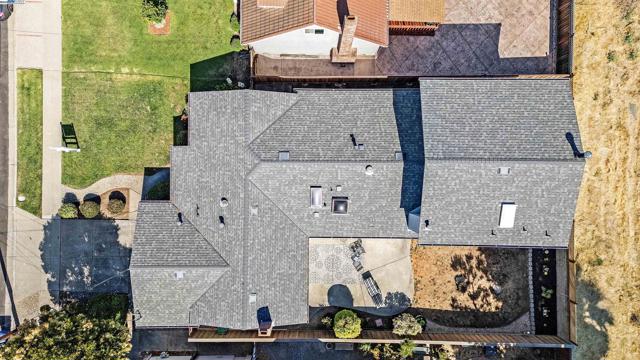 2560 Phelan Avenue, Hayward CA: https://media.crmls.org/mediaz/f144af85-e555-4fc9-8ae9-8be0e42e5cbe.jpg