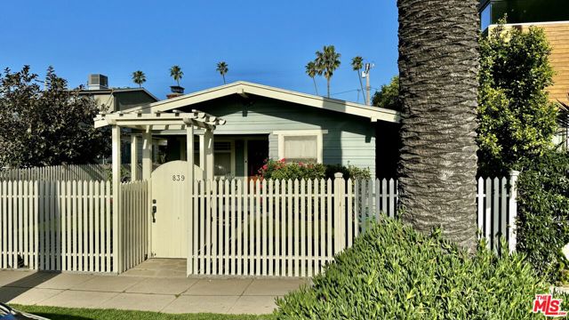 Image 2 for 839 Milwood Ave, Venice, CA 90291