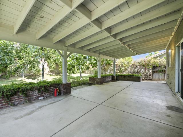 44131 Sunmist Court, Lancaster CA: https://media.crmls.org/mediaz/f1450a37-b7ec-4b2e-bb70-279beb52d24d.jpg