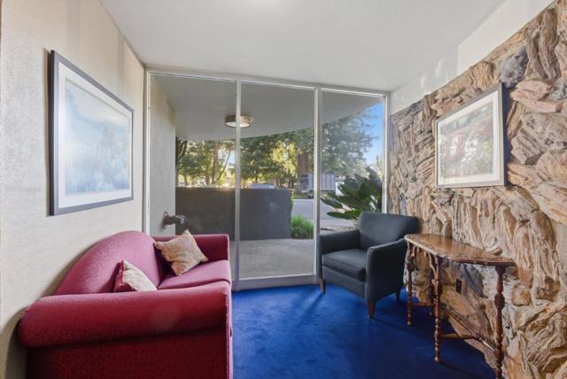 111 Wellesley, Redwood City CA: https://media.crmls.org/mediaz/f146340c-4aef-4148-b677-b415c1d90661.jpg