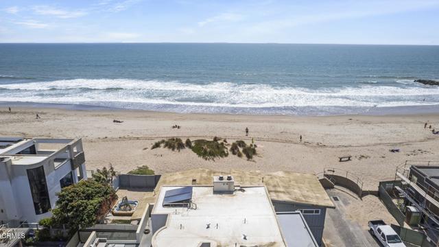 1218 Cornwall Lane, Ventura CA: https://media.crmls.org/mediaz/f1464c77-6ec2-4216-8222-52d613ef9fae.jpg