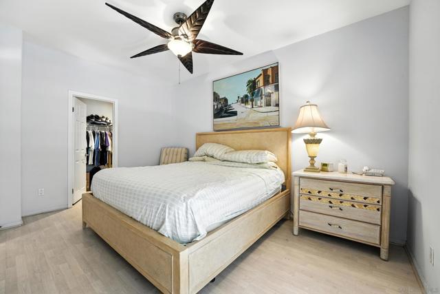 3701 Riviera Dr, San Diego CA: https://media.crmls.org/mediaz/f1468eb5-f106-4fd2-ab8e-a189659b621a.jpg