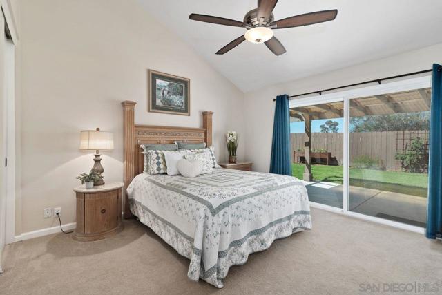 1911 Cheyenne Cir, Oceanside CA: https://media.crmls.org/mediaz/f14696f9-7748-4366-8509-6446bc89d558.jpg