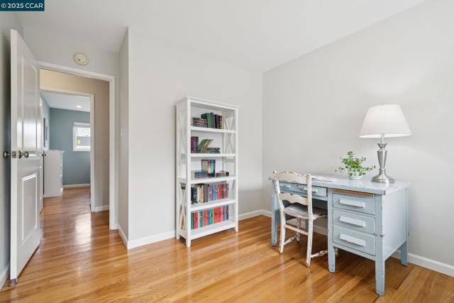 1786 Klier Drive, Concord CA: https://media.crmls.org/mediaz/f1469700-4872-4522-b4e1-105dcbc59eff.jpg