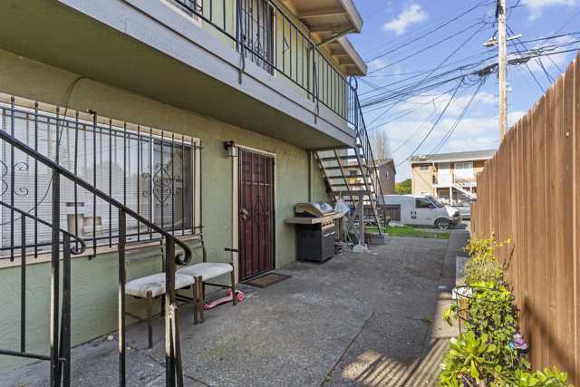 Image 16 of 22 For 128 Catron Dr