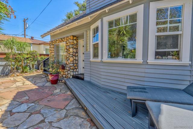 1035 Edgemont Place, San Diego CA: https://media.crmls.org/mediaz/f148324b-7d67-47f6-9963-28973f2c4681.jpg