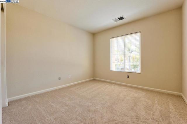 5615 Applegate Way, Dublin CA: https://media.crmls.org/mediaz/f14961fb-b22d-4267-af71-8a2040ba6be3.jpg