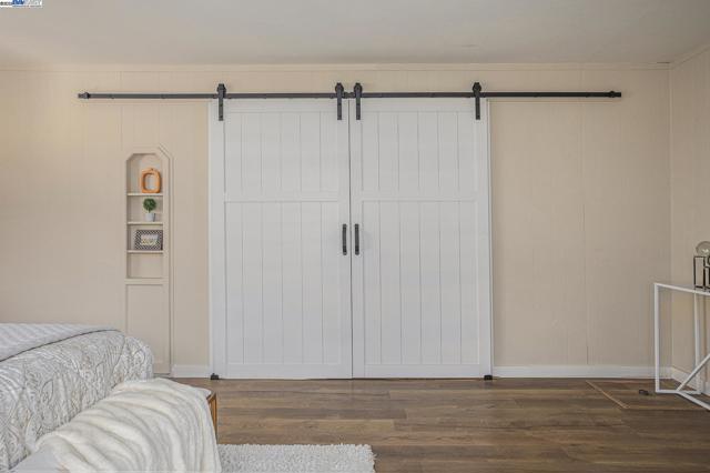 1592 SPRINGBROOK RD, Walnut Creek CA: https://media.crmls.org/mediaz/f1497530-8ce0-4812-b900-4d6a8c8b0658.jpg