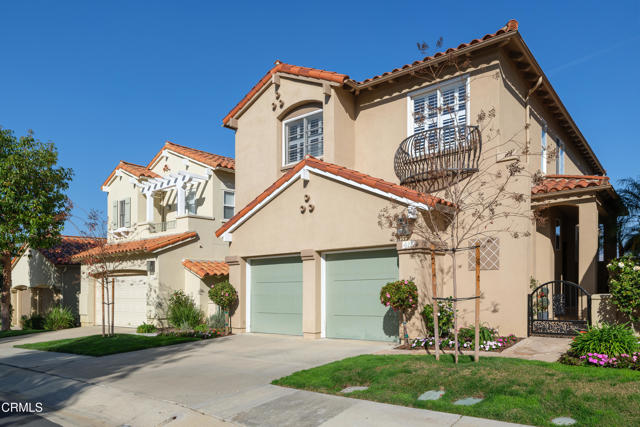 Detail Gallery Image 1 of 55 For 927 Corte Augusta, Camarillo,  CA 93010 - 3 Beds | 2/1 Baths