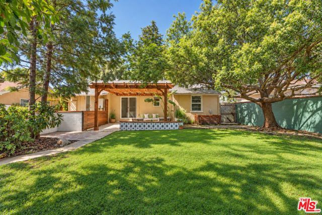 3 Bed Home for Sale in Los Angeles, California