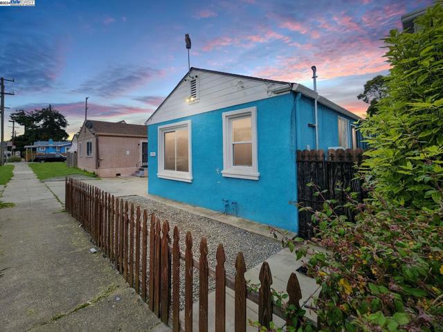 1724 Bissell Ave, Richmond, California 94801, ,Multi-Family,For Sale,Bissell Ave,41057650