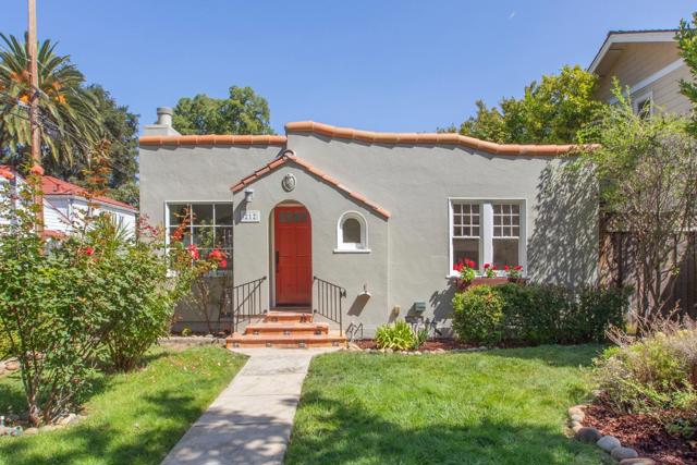 212 Gilbert Avenue, Menlo Park CA: https://media.crmls.org/mediaz/f14b9d00-7ecb-4fa6-b318-2f83b35d8c7f.jpg