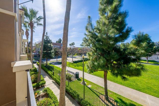 Detail Gallery Image 28 of 28 For 2842 Farragut Rd #130,  Point Loma,  CA 92106 - 2 Beds | 2/1 Baths