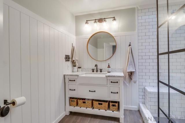 9740 Nutby Ln, Escondido CA: https://media.crmls.org/mediaz/f14d0084-83ad-46cc-932a-e39ed606c46f.jpg