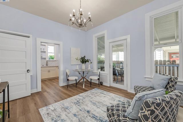 624 N 17Th St, San Jose CA: https://media.crmls.org/mediaz/f14d1bf4-9a93-4de2-b267-855123816183.jpg