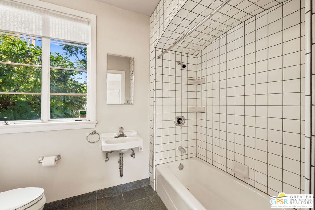 MLS #25610915PS image #47