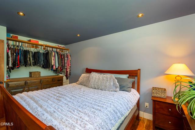 885 Riverside Street, Ventura CA: https://media.crmls.org/mediaz/f14e12b5-fc29-489d-873b-4d00126a6852.jpg