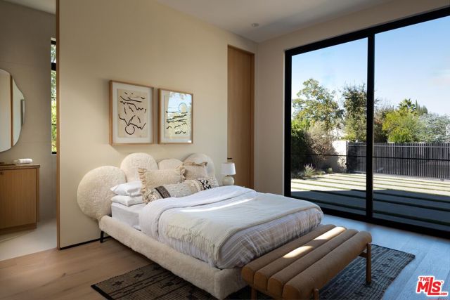 23340 Collins Street, Woodland Hills CA: https://media.crmls.org/mediaz/f14e72cb-6d8b-440b-a0d7-15da54f5bb5f.jpg