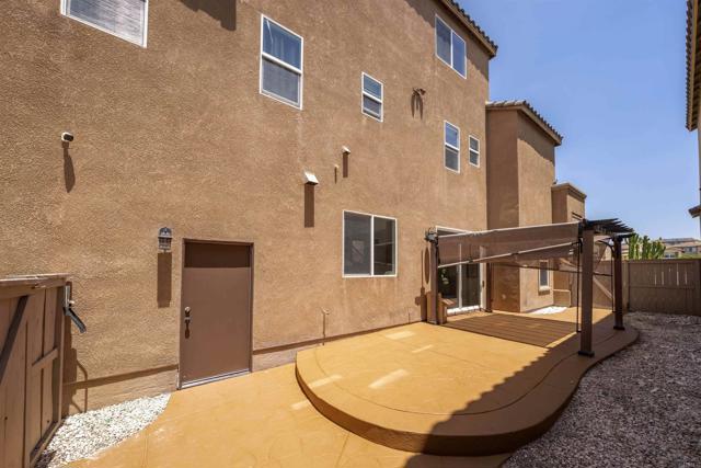 1686 Pember Avenue, Chula Vista CA: https://media.crmls.org/mediaz/f14f8016-cc15-4d55-a72f-936b5eb2c04e.jpg