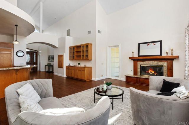 1101 York Dr., Vista CA: https://media.crmls.org/mediaz/f150176f-92fb-4211-861c-96dda4faecf3.jpg