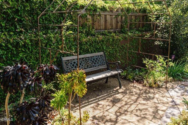 Detail Gallery Image 42 of 45 For 1300 Meadowbrook Rd, Altadena,  CA 91001 - 3 Beds | 2 Baths