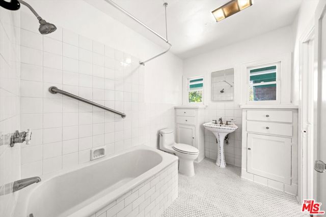 1266 N Flores Street, West Hollywood CA: https://media.crmls.org/mediaz/f152eef7-2841-4a85-857a-6182aca0ad32.jpg