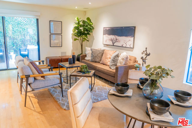 880 Hilldale Avenue, West Hollywood CA: https://media.crmls.org/mediaz/f153ca19-623e-4bd3-803b-283ff658c054.jpg