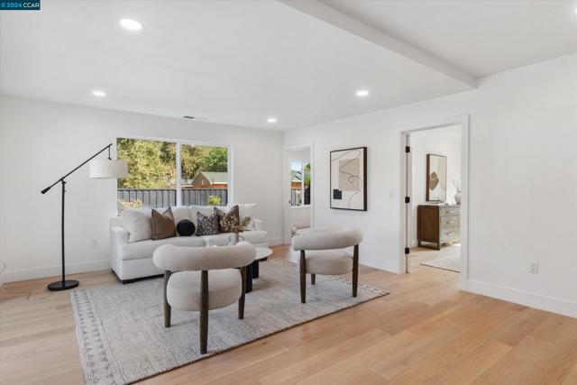 Image 15 of 36 For 3543 Wren Ave