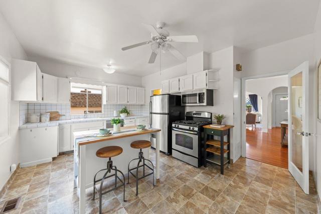 28 Clarendon Road, Burlingame CA: https://media.crmls.org/mediaz/f154bfc7-e5a4-491b-9f5f-6e61f1b1ad43.jpg
