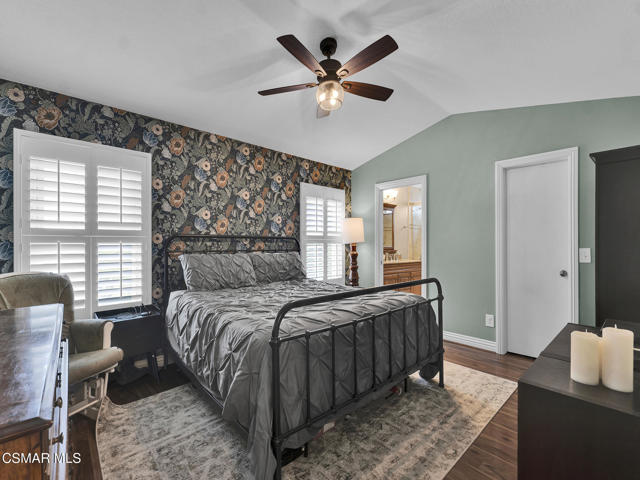 13100 View Mesa Street, Moorpark CA: https://media.crmls.org/mediaz/f1558acf-e544-4ea8-b59c-aa14d1ce2d3f.jpg
