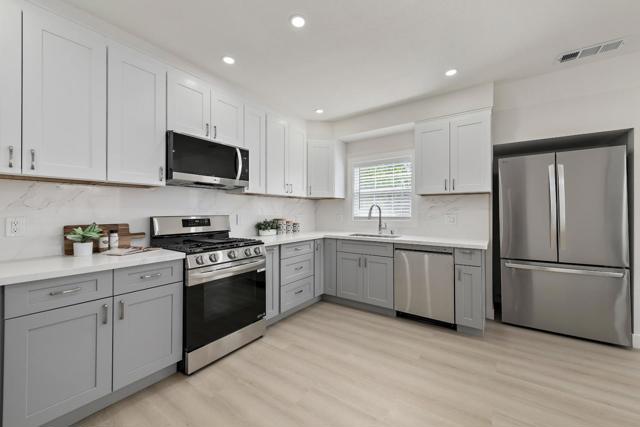 270 N 26th Street, San Jose CA: https://media.crmls.org/mediaz/f157039f-22ae-4d5a-ade7-2c5ebf94c978.jpg
