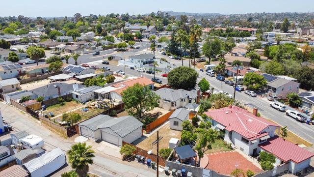 8787 Washington Avenue, La Mesa CA: https://media.crmls.org/mediaz/f157fcc5-cb86-4069-b858-cb41efe82853.jpg