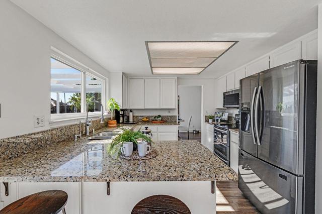 464 Archglen Way, San Jose CA: https://media.crmls.org/mediaz/f1585565-1343-4a1e-a7f6-4e229ccdaf9c.jpg