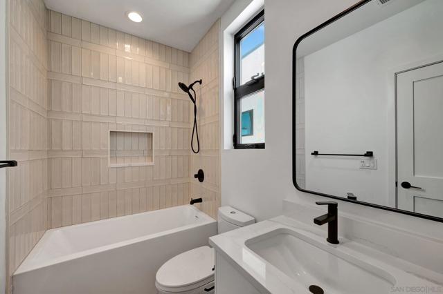 109 Daisy, Imperial Beach CA: https://media.crmls.org/mediaz/f158888d-8c4f-40dc-add8-5f88e6dddac0.jpg