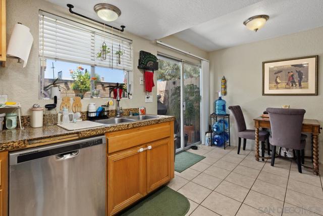 4754 68th St, San Diego CA: https://media.crmls.org/mediaz/f15892d0-676e-4706-8743-708cd8348067.jpg