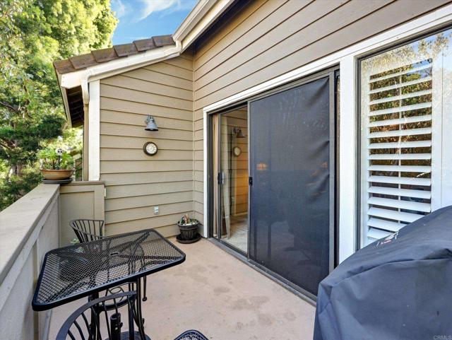 Detail Gallery Image 26 of 31 For 1091 Shadowridge Dr #114,  Vista,  CA 92081 - 2 Beds | 1 Baths