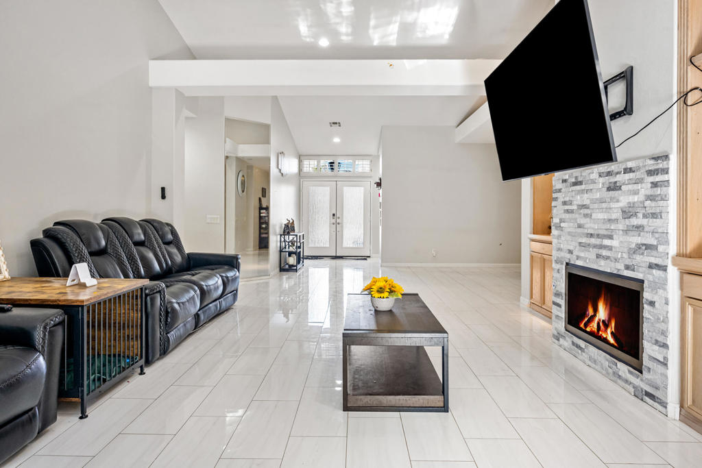 MLS #219140187DA image #3